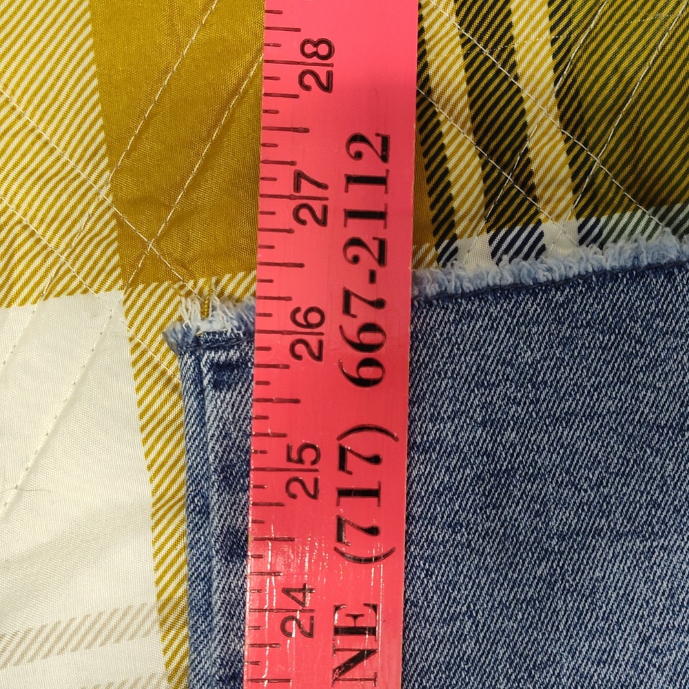 Levi's Light Blue Denim Jeans - Picture 9 of 11